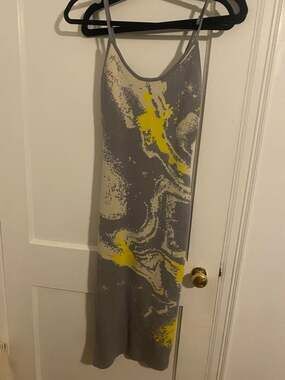 Vestido Midi Tipo Suéter Limitless Views - Gris/Combinado